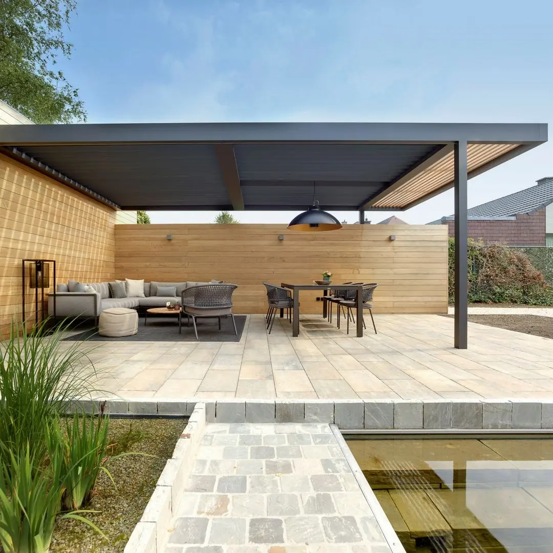 Уличная терраса: керамогранит